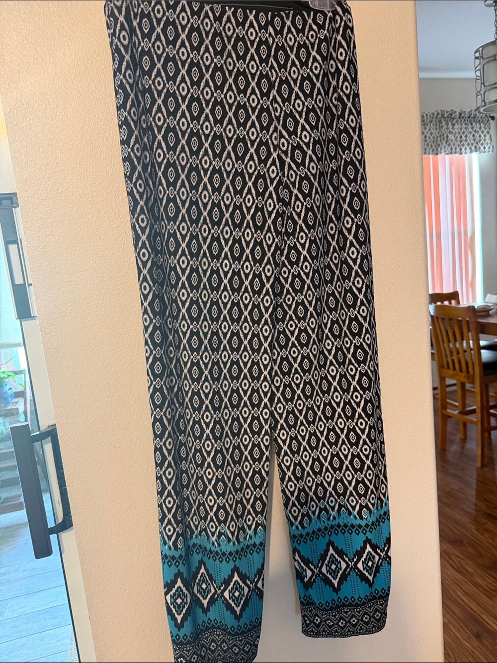 Black & Teal Geometric Print Wide-Leg Pants